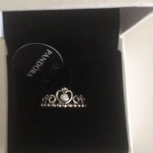 New pandora ring